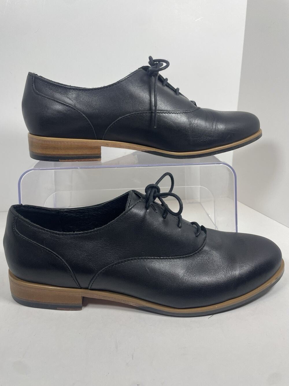 1883 by Wolverine Women's Jude Oxford Handcrafted Leather 9.5 Prairie Preppy